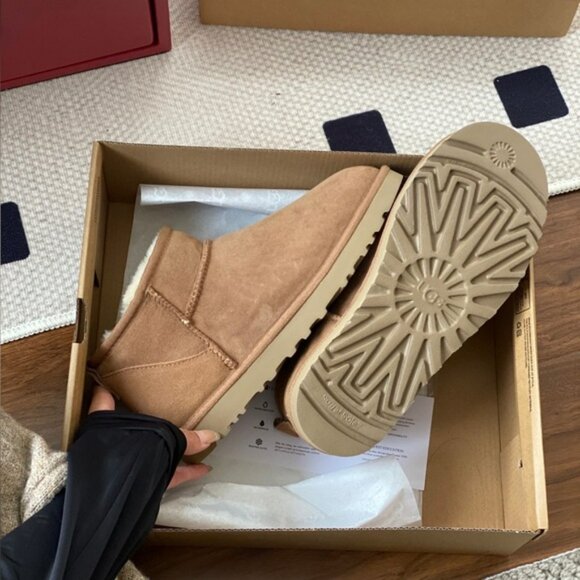 UGG Classic Ultra Mini Boots chestnut - Picture 6 of 7
